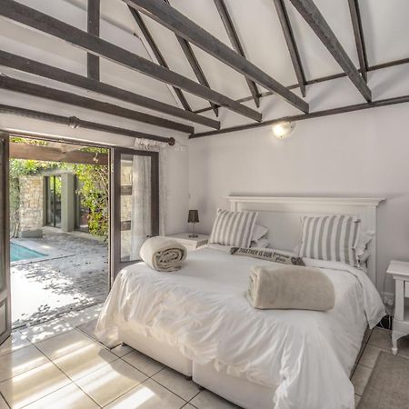 Onse Khaya Lodging And Conferencing Πορτ Ελίζαμπεθ Εξωτερικό φωτογραφία