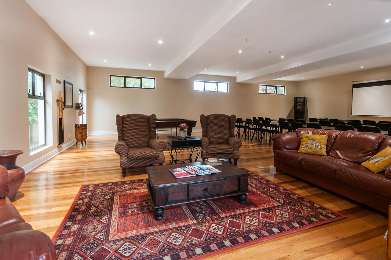 Onse Khaya Lodging And Conferencing Πορτ Ελίζαμπεθ Εξωτερικό φωτογραφία